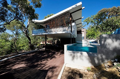 Mayfair Street House by Klopper & Davis Architects