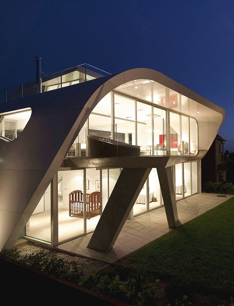 Moebius House by Tony Owen Partners