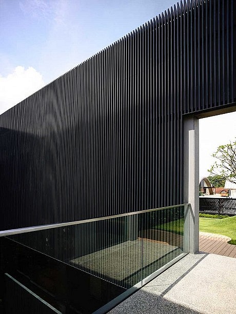 66MRN House by ONG&ONG