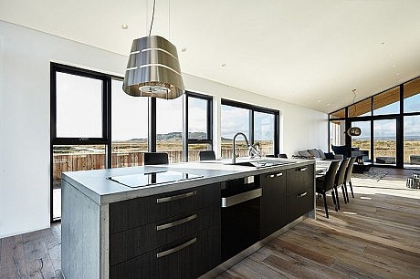 Dynjandisvegur Retreat by Tonnatak