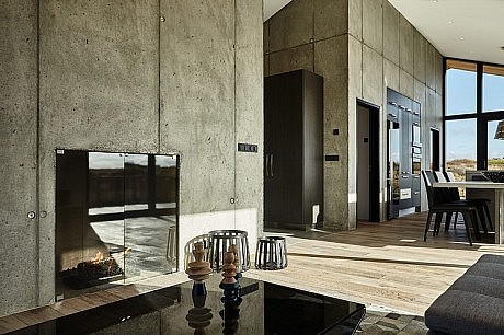 Dynjandisvegur Retreat by Tonnatak