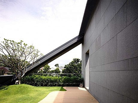 66MRN House by ONG&ONG