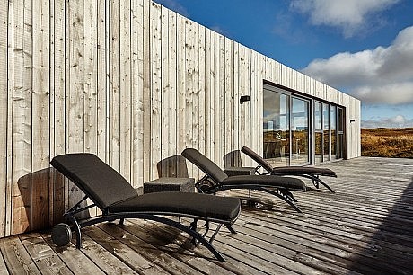 Dynjandisvegur Retreat by Tonnatak