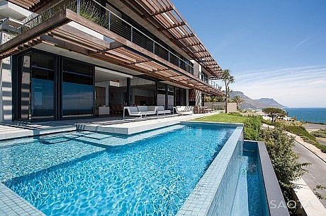 Kloof 151 by SAOTA