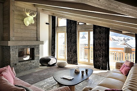 Penthouse in Val-d'Isère by Jorge Grasso
