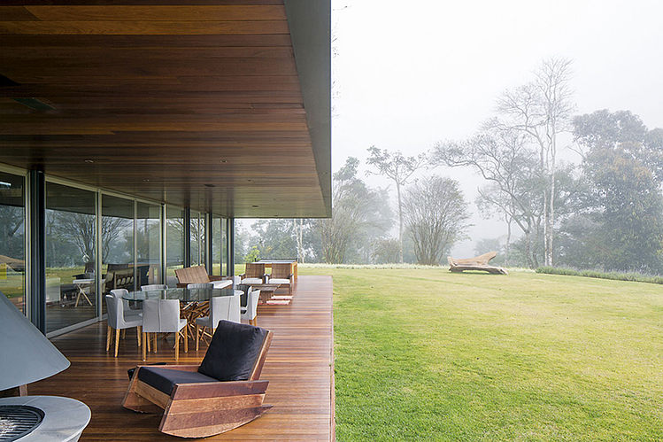 JG Residence by MPG Arquitetura