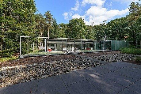 Bungalow by Borren Staalenhoef Architecten