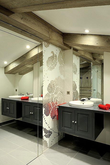 Penthouse in Val-d'Isère by Jorge Grasso