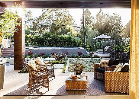 Manhattan Beach House by DISC Interiors