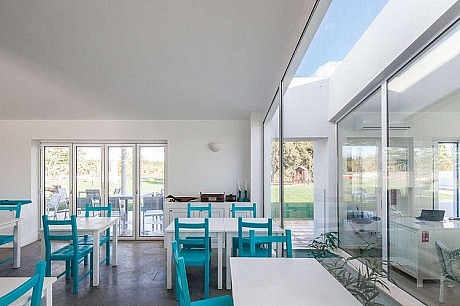 Pé no Monte by [i]da Arquitectos