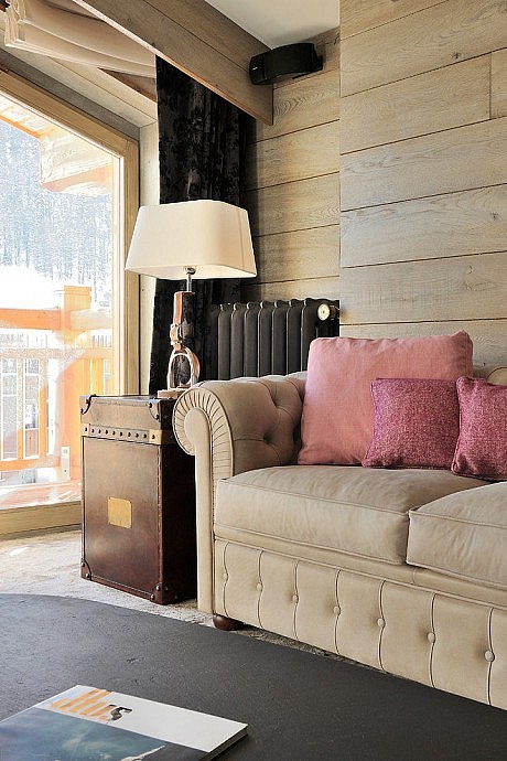 Penthouse in Val-d'Isère by Jorge Grasso