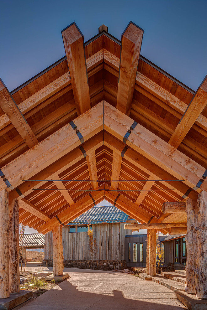 Wolf Creek Ranch by S+D Architects