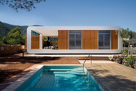 Prefab Retreat by Noem