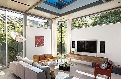 Everett Street Residence by Dawson & Clinton