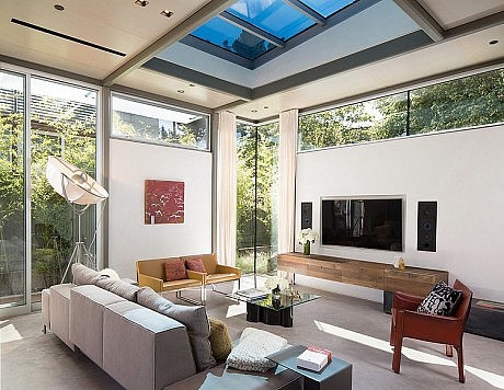 Everett Street Residence by Dawson & Clinton