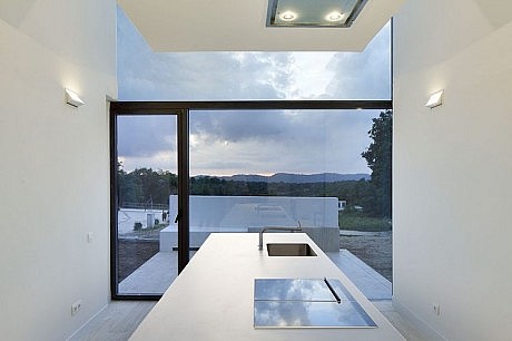 House & Studio YC by RTA-Office