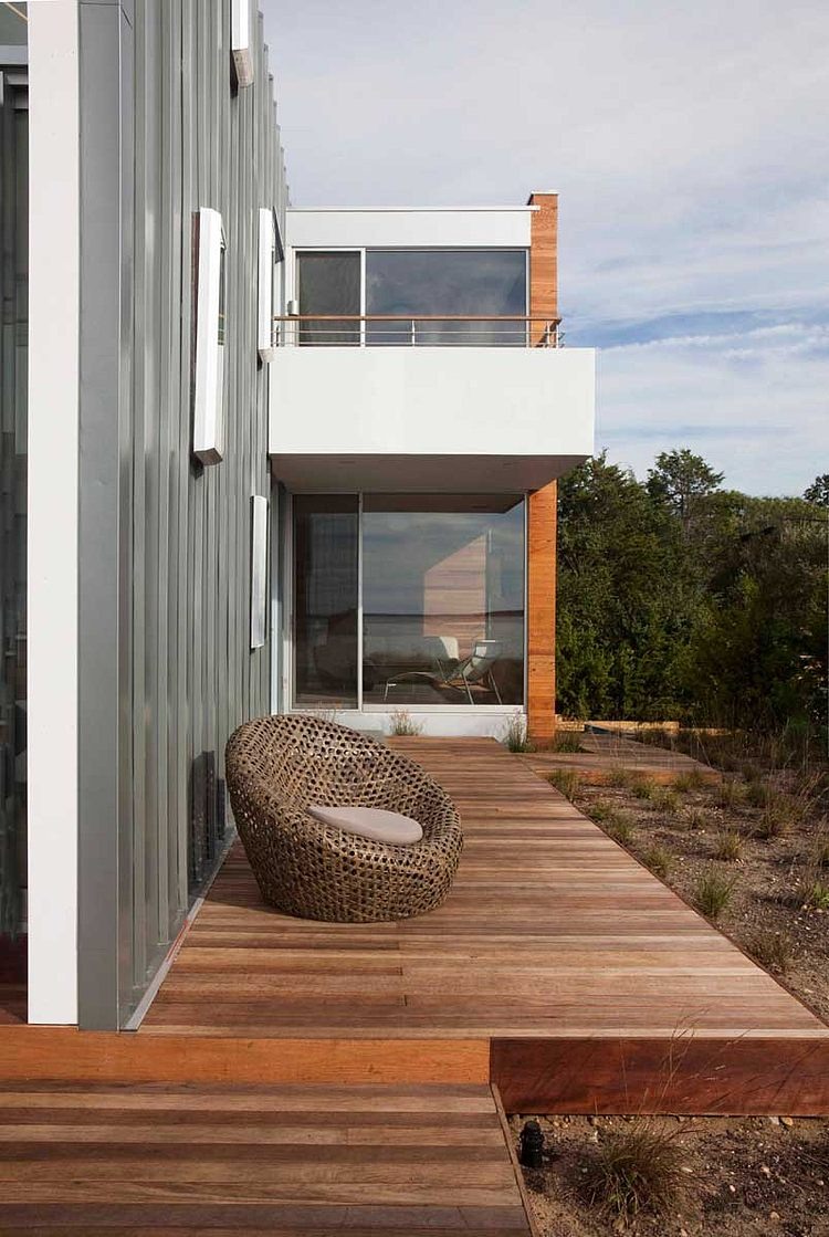 Vacation Home by Naiztat + Ham Architects