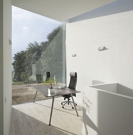 House & Studio YC by RTA-Office