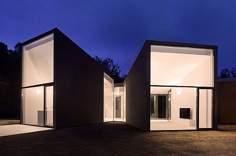 House & Studio YC by RTA-Office