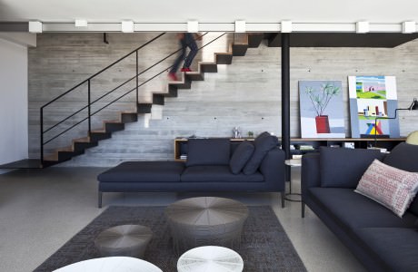 Y Duplex Penthouse by Pitsou Kedem Architects