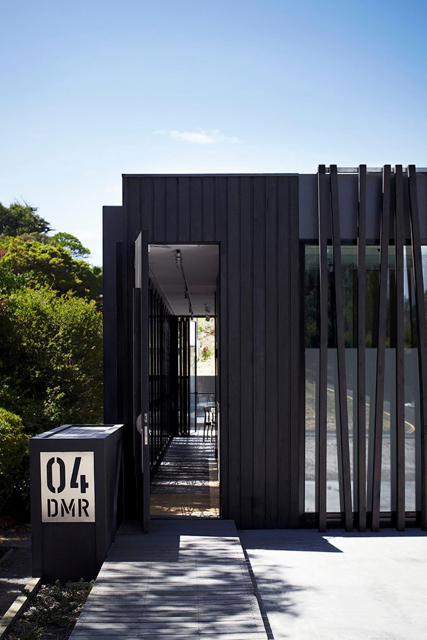 DMR by Whiting Architects