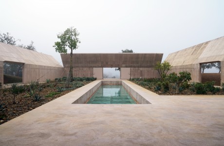 Villa Além by Valerio Olgiati