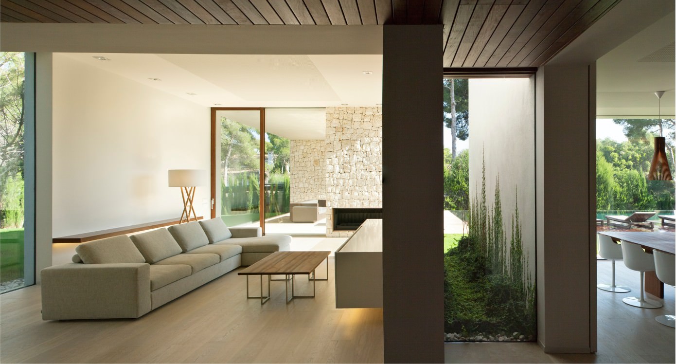 El Bosque House by Ramon Esteve Estudio