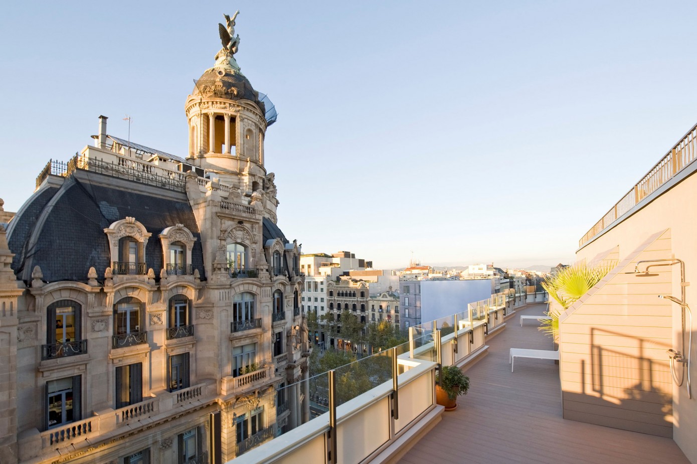 Paseo de Gràcia Penthouse by CaSA