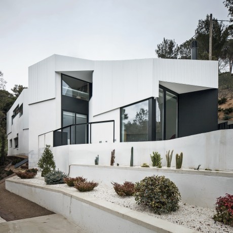 House AT by MIRAG Arquitectura i Gestió - 2