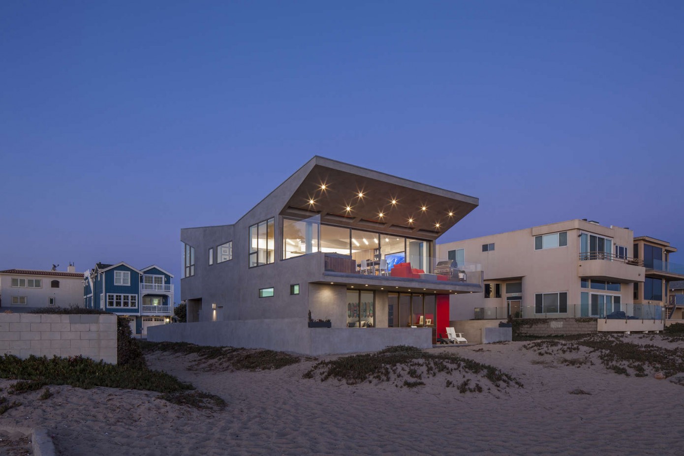Beach House by Robert Kerr Architecture Design