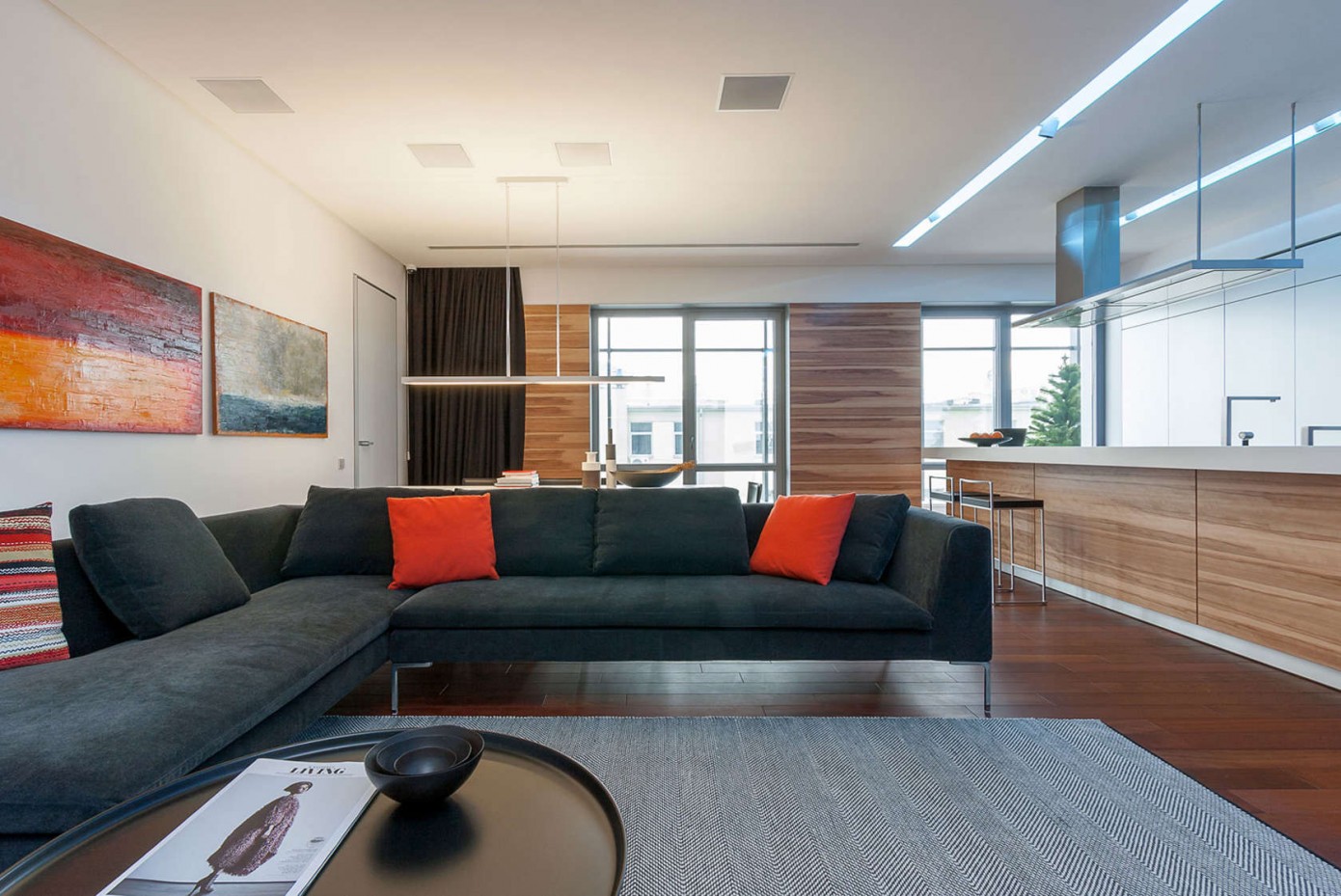 Apartment V-21 by Valentirov&Partners