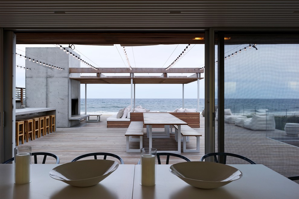 Ocean Deck House by Stelle Lomont Rouhani Architects