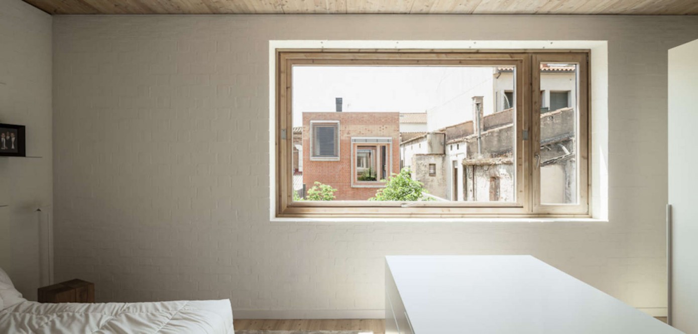 House 1014 by Harquitectes