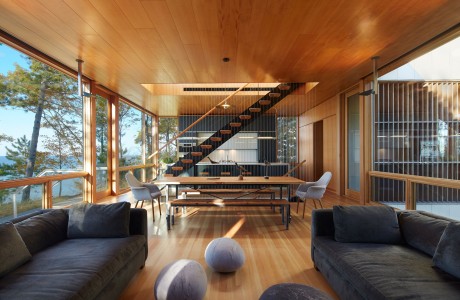 Suns End Retreat by Wheeler Kearns Architects