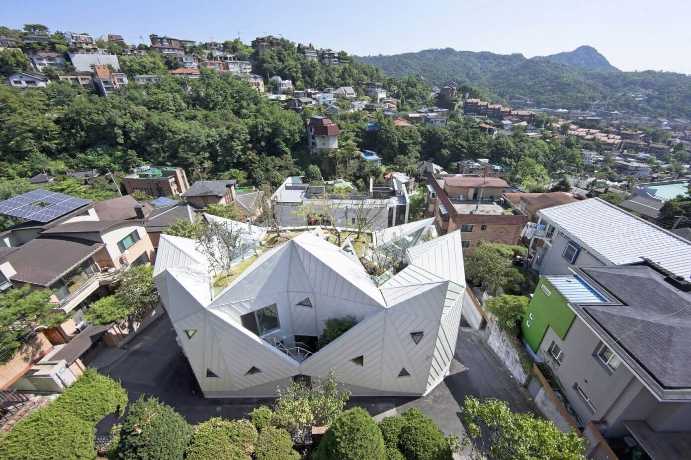 Hwa Hun by Iroje KHM Architects