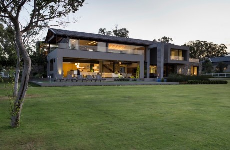 Blair Atholl House by Nico van der Meulen