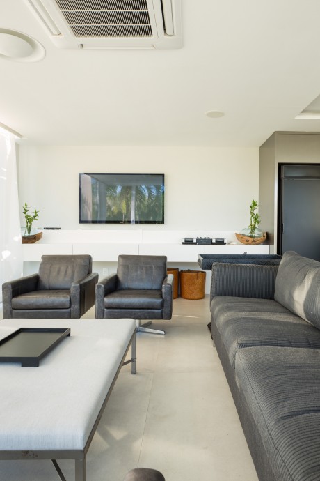 Pool House in Porto Alegre by Kali Arquitetura - 2