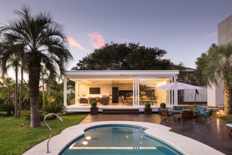 Pool House in Porto Alegre by Kali Arquitetura - 12