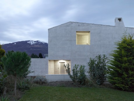 Maison Fabrizzi by Savioz Fabrizzi Architecte - 13