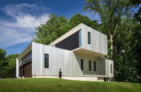 Bridge House by Höweler + Yoon Architecture