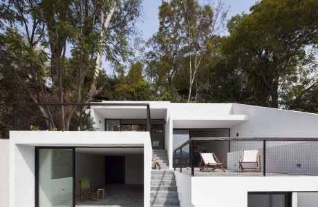 House of Stairs by Dellekamp Arquitectos