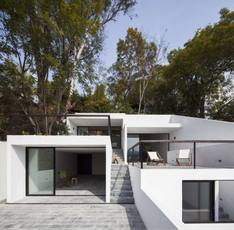 House of Stairs by Dellekamp Arquitectos - 1