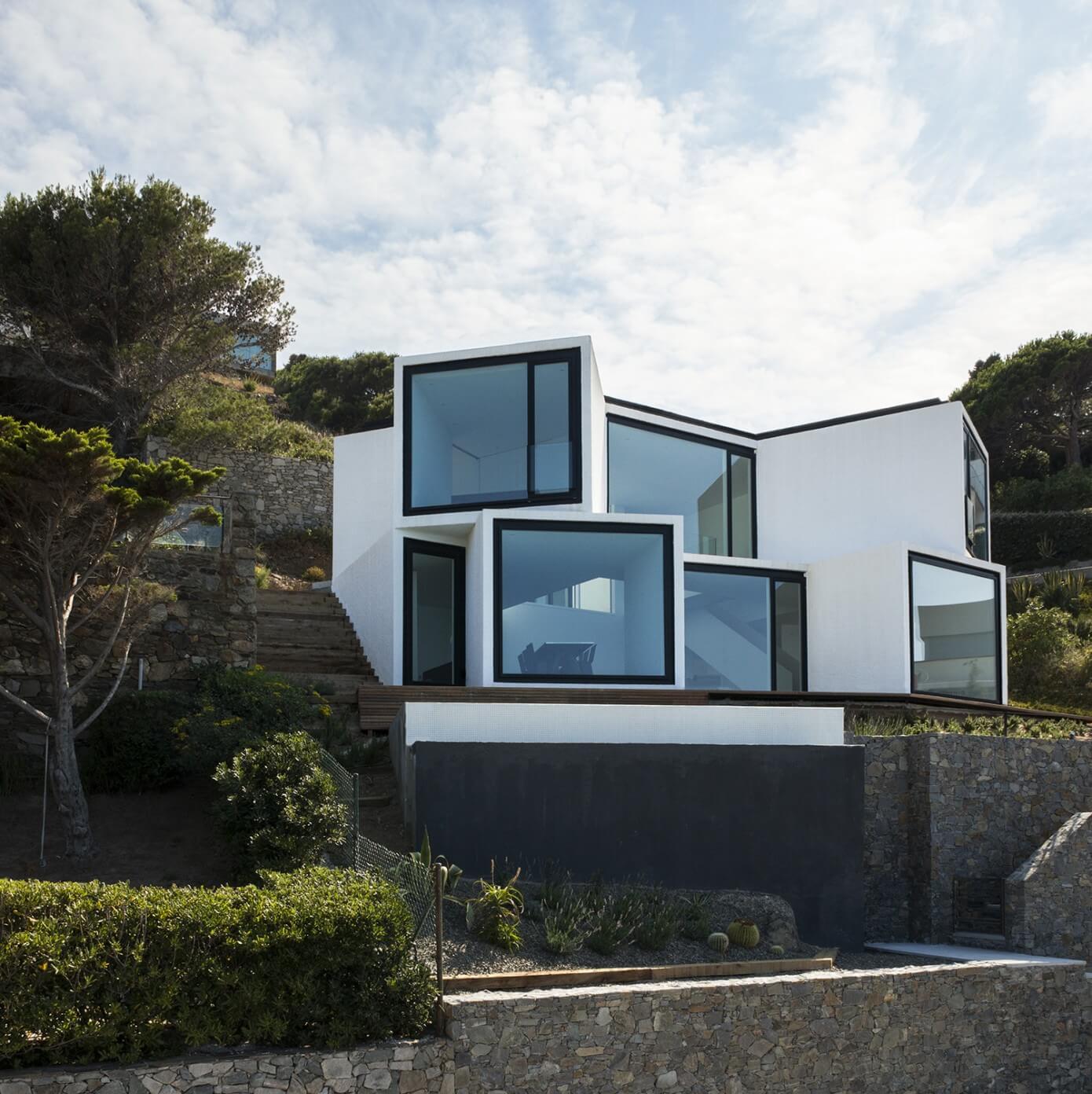 Sunflower House by Cadaval & Solà-Morales