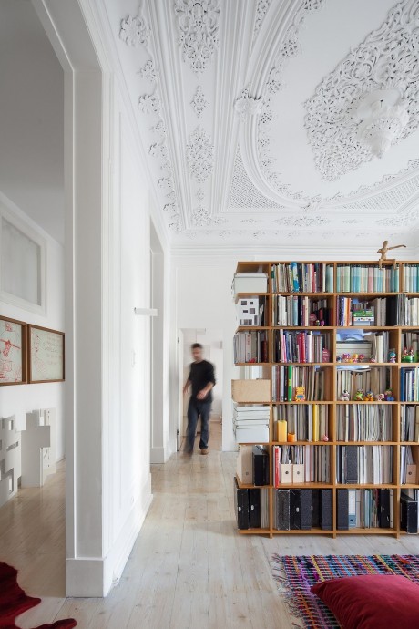 Loft in Lisbon by Atelier Veloso Architects - 1