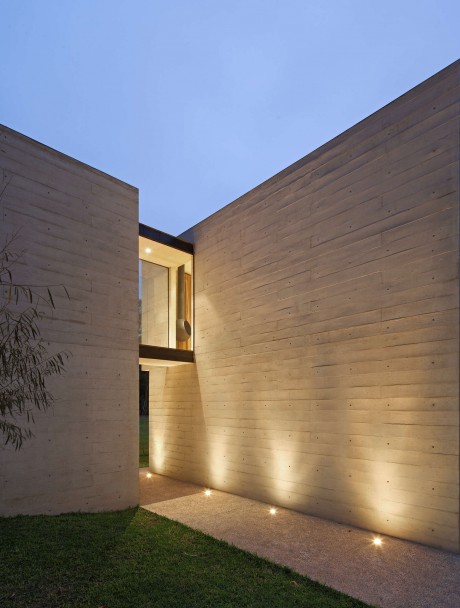 House B2 by Jaime Ortiz de Zevallos - 6