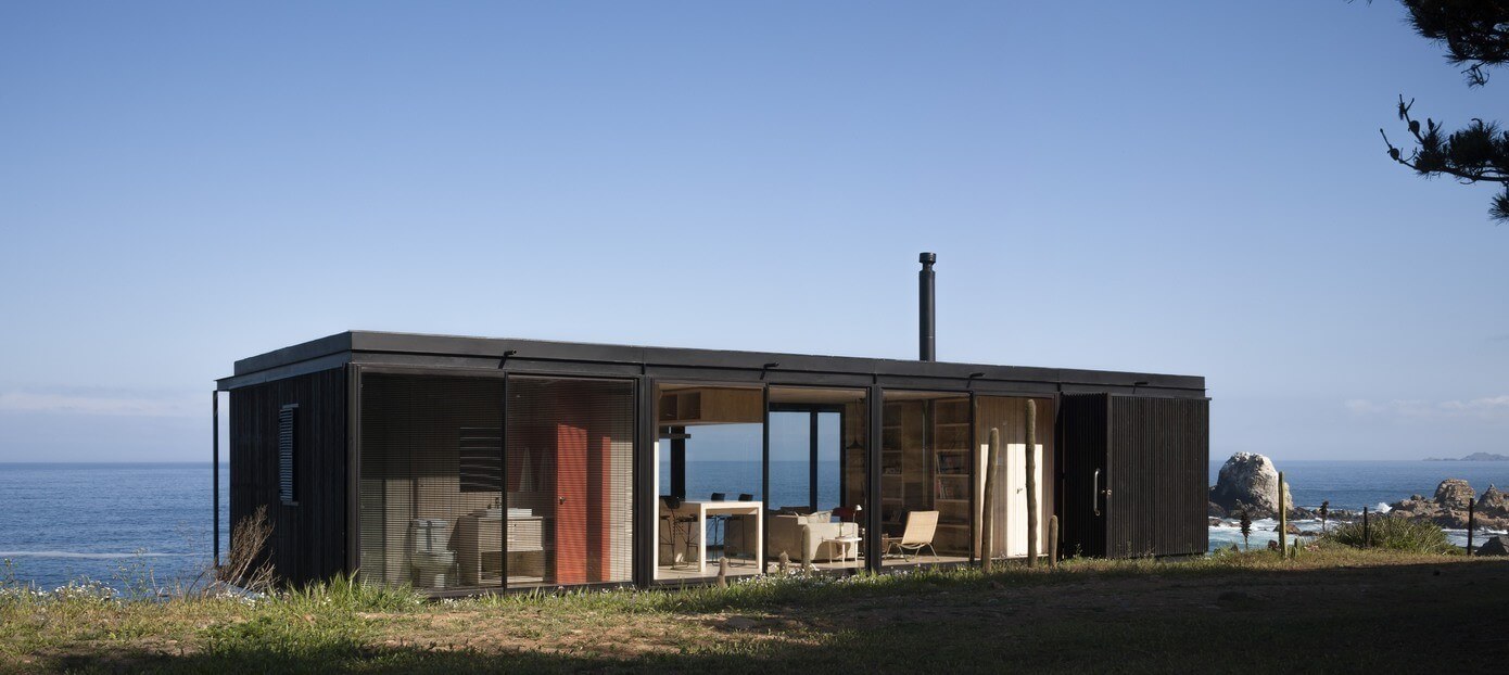 Remote House by Felipe Assadi