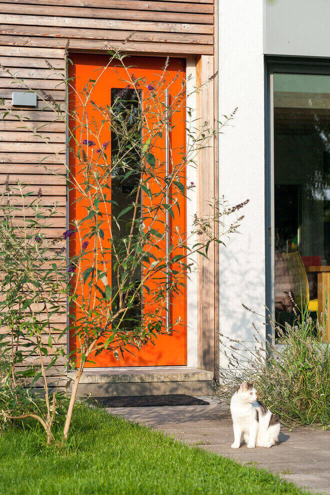 Contemporary Timber House by Stommel Haus UK