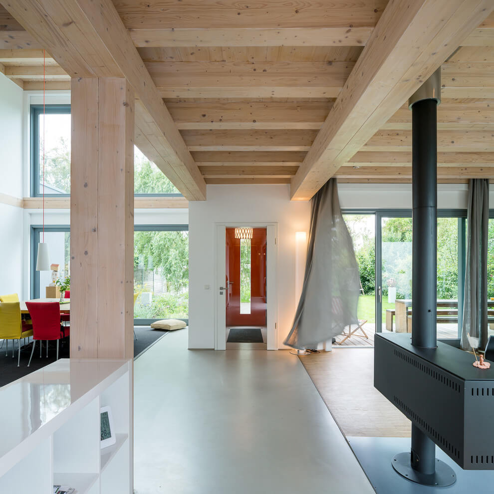 Contemporary Timber House by Stommel Haus UK