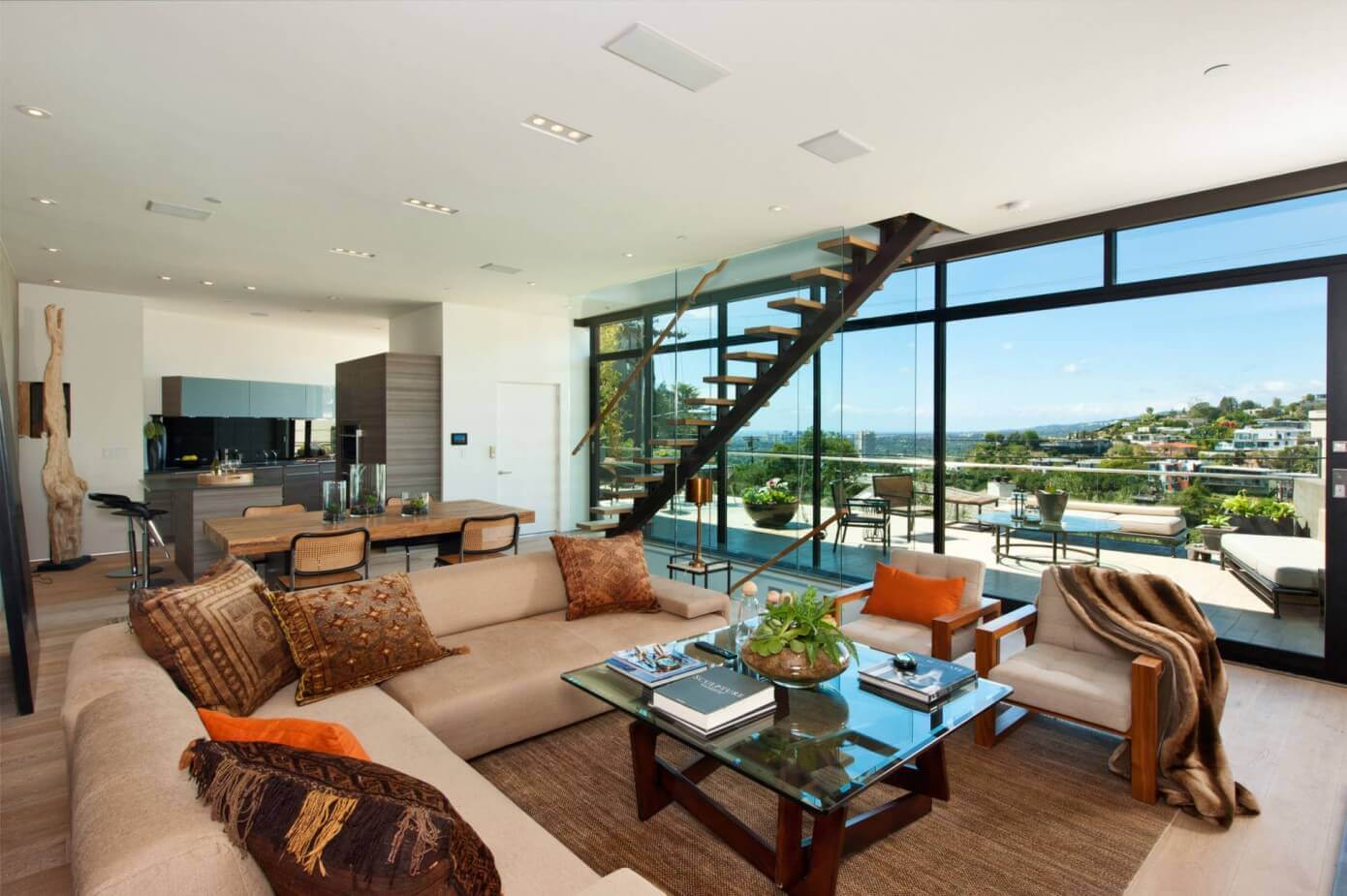 Hollywood Blvd. Residence by Meridith Baer Home