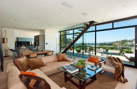 Hollywood Blvd. Residence by Meridith Baer Home